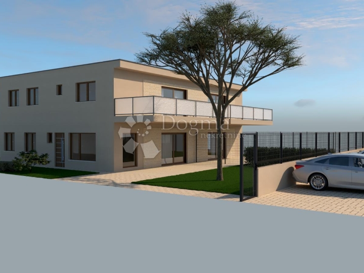 Luksuzan stan na 1. katu 2 km od mora - Poreč