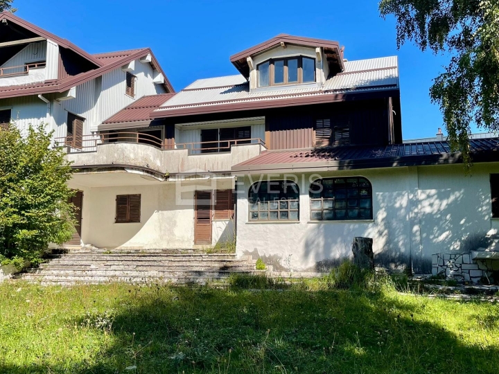 Gorski kotar, Fužine, samostojeća kuća s okućnicom