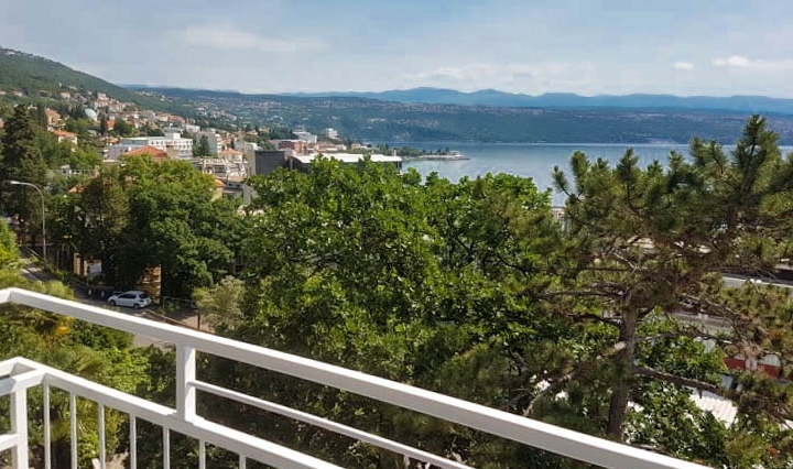 Stan Opatija s pogledom na cijeli Kvarner najam