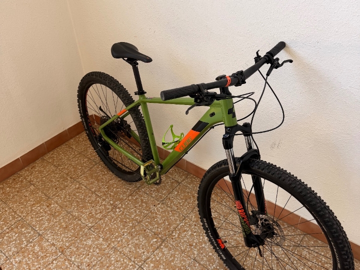 Bicikla MTB Cube Cube analog