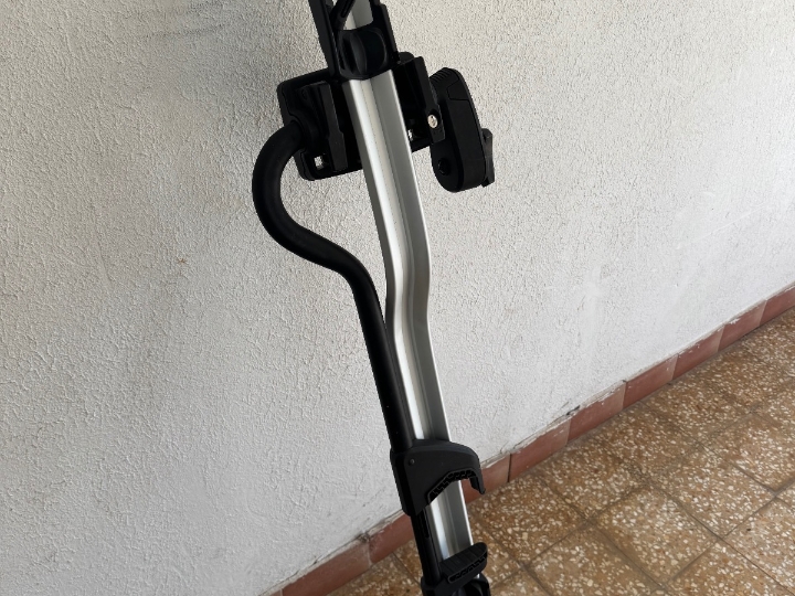 Thule ProRide 598 krovni nosač