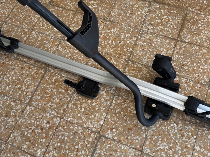 Thule ProRide 598 krovni nosač
