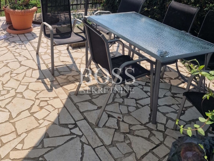 Viškovo, 52m2, 1S+DB, garaža 30m2, 192.000€