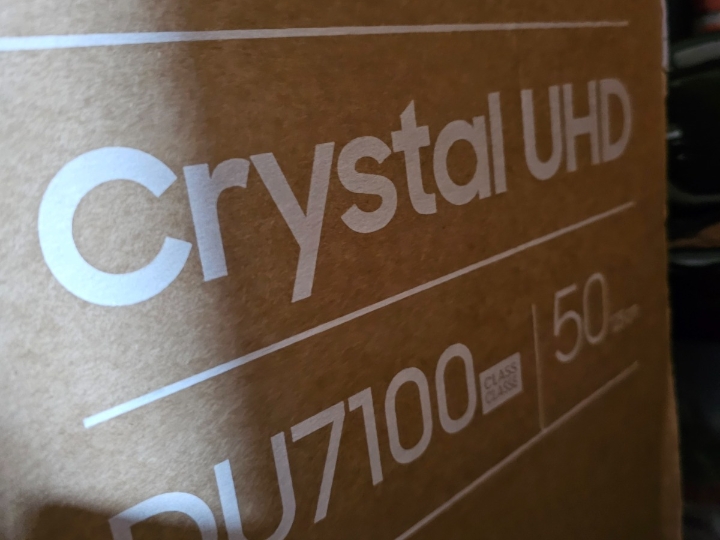 Samsung Crystal UHD 50"