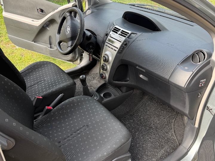 Toyota Yaris 1.0 VVT-i, 2007. god.