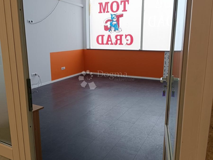 Iznajmljuje se poslovni prostor – Strogi centar Osijeka