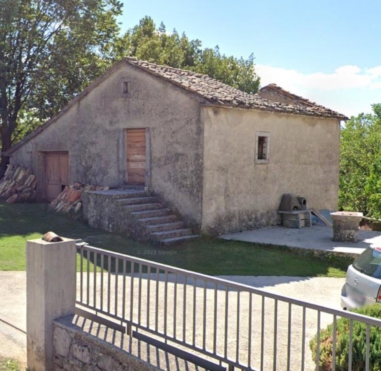 Kuća 134 m2 - samostojeća + 858 m2 okućnicom