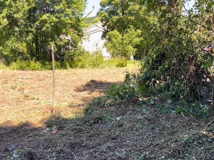 Kuća 134 m2 - samostojeća + 858 m2 okućnicom