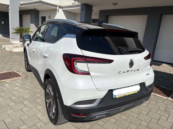 Sniženo! Renault Captur Hybrid RS