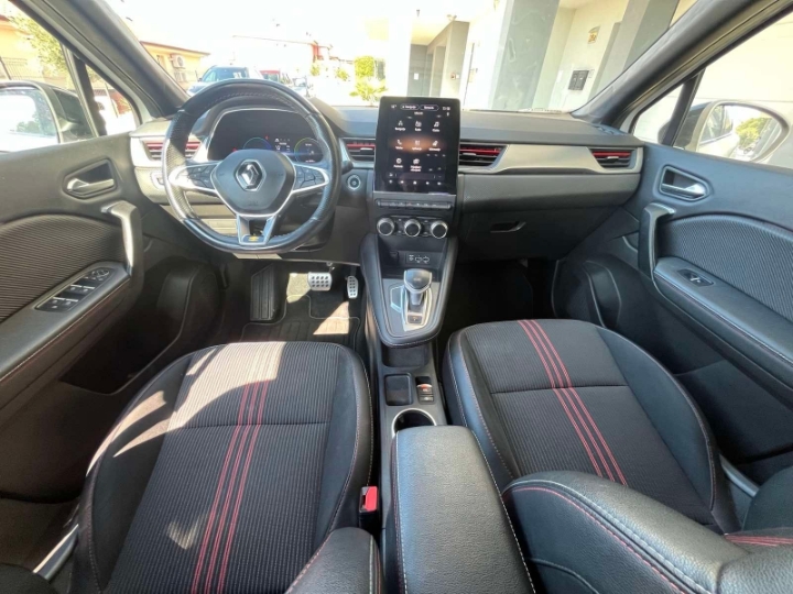 Sniženo! Renault Captur Hybrid RS