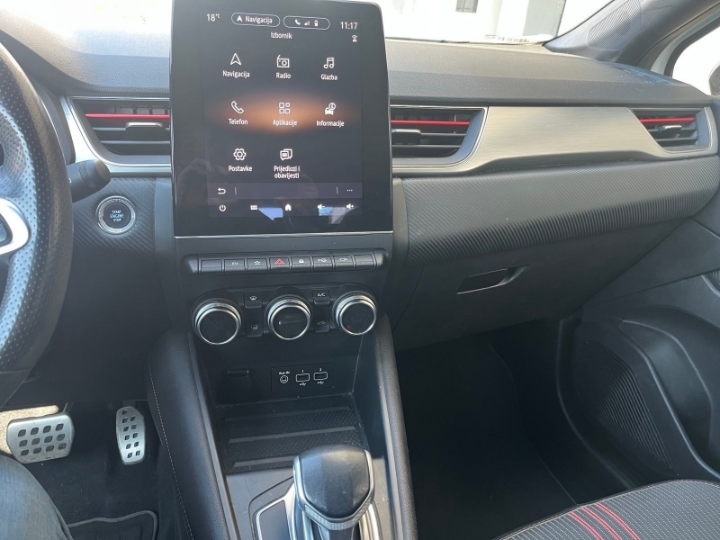 Sniženo! Renault Captur Hybrid RS