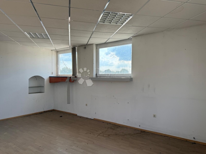 Poslovni objekt, 1484 m² – južni dio Čakovca