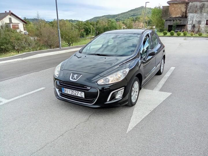 Peugeot 308 Sportium, 2012. god.