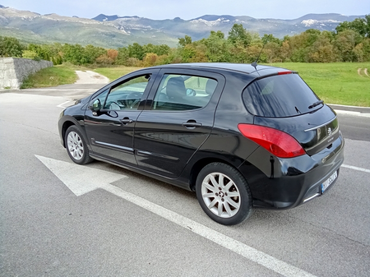 Peugeot 308 Sportium, 2012. god.