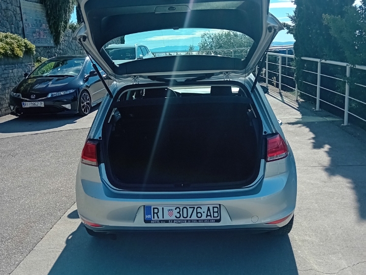 VW Golf 7 1.6 Tdi, 77kW BlueMotion 2013.
