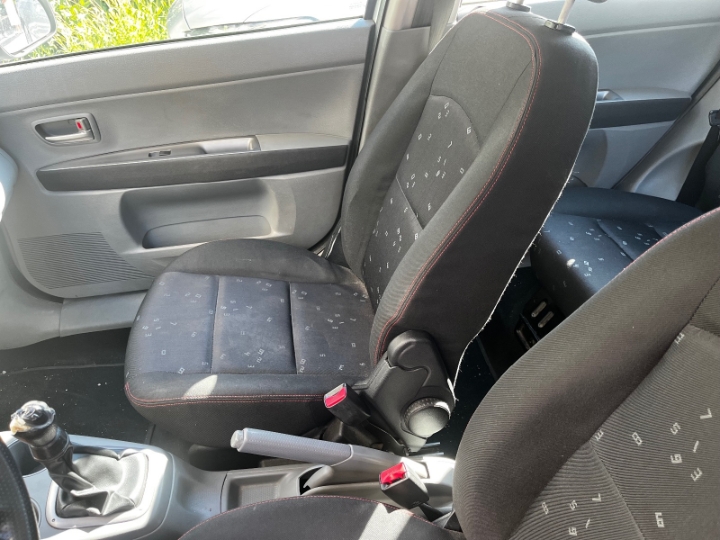 Mazda 2,1.25, 130.000 km!!!