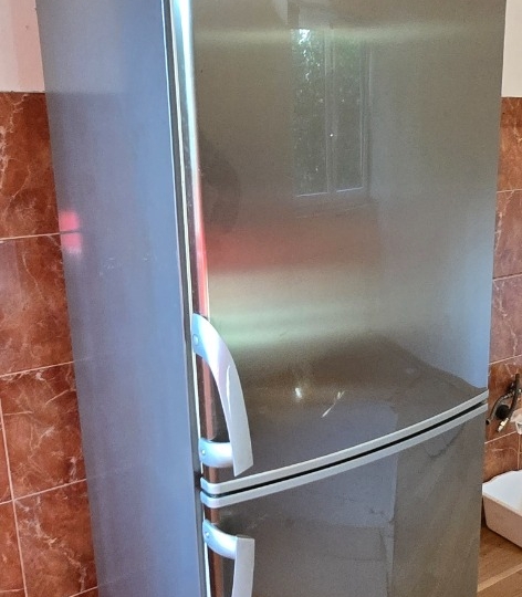 Prodajem Gorenje hladnjak