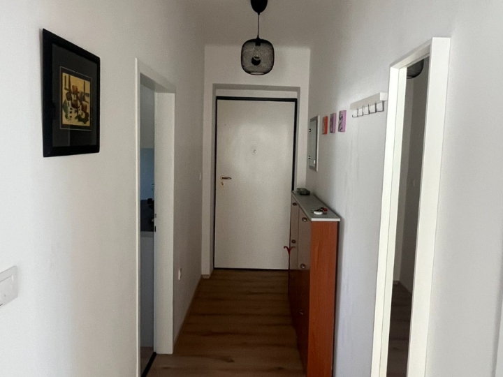 Dvosoban stan, 52 m2