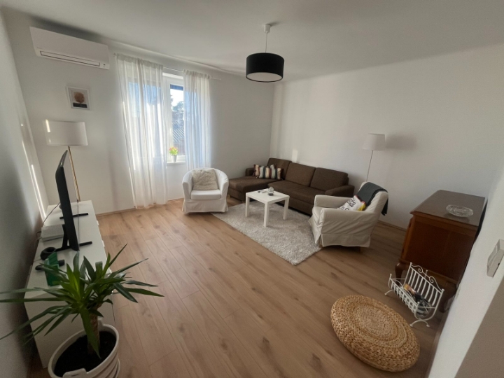 Dvosoban stan, 52 m2