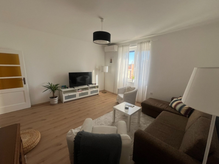 Dvosoban stan, 52 m2