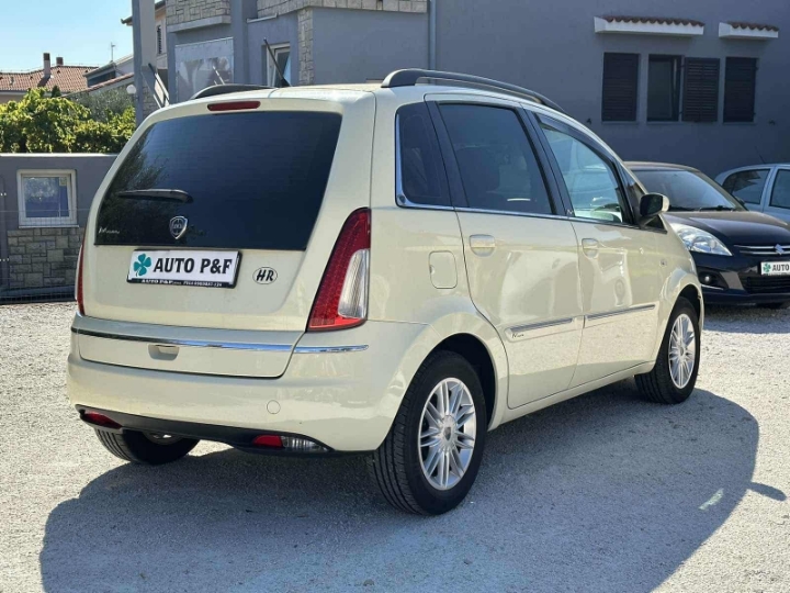 Lancia Musa 1.4 16V Oro