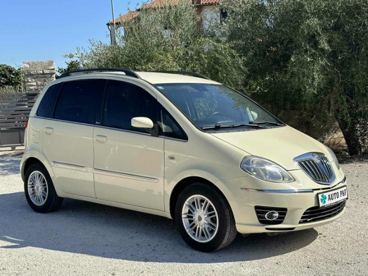 Lancia Musa 1.4 16V Oro