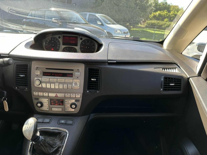 Lancia Musa 1.4 16V Oro