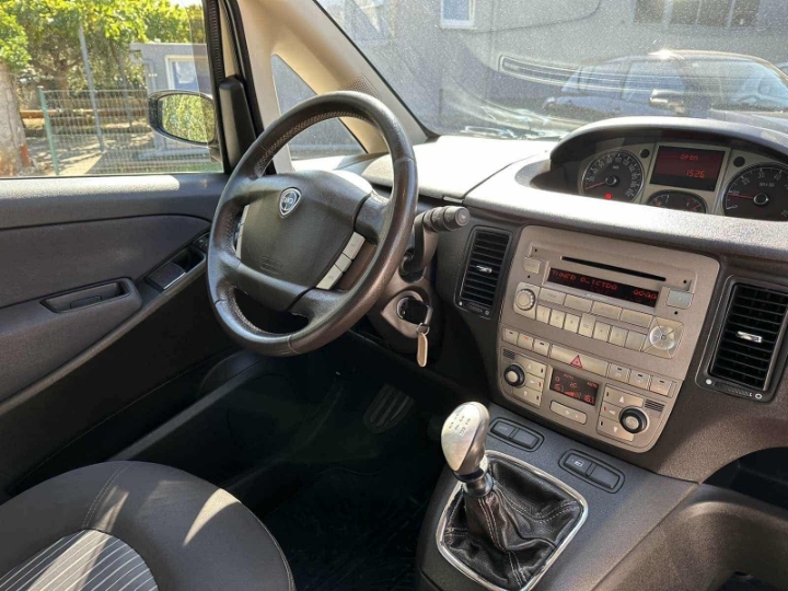 Lancia Musa 1.4 16V Oro