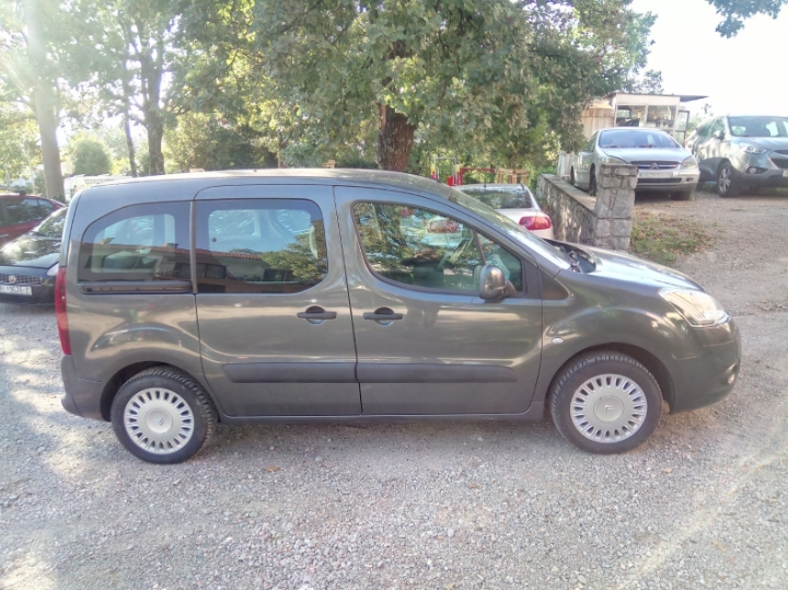 Citroen Berlingo putnički 1.6 hdi
