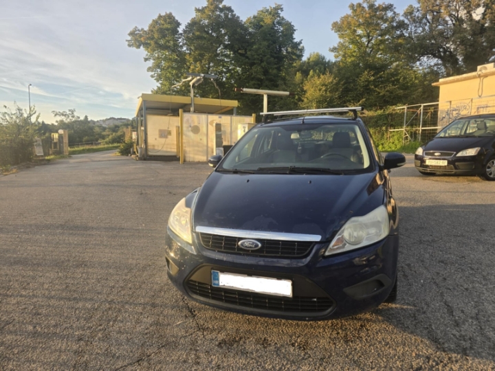 Ford Focus 1.6 plin benz.