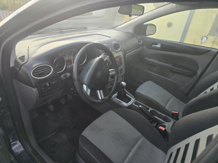 Ford Focus 1.6 plin benz.