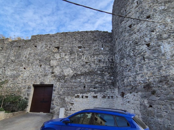 Boljun - romantična starina za adaptaciju