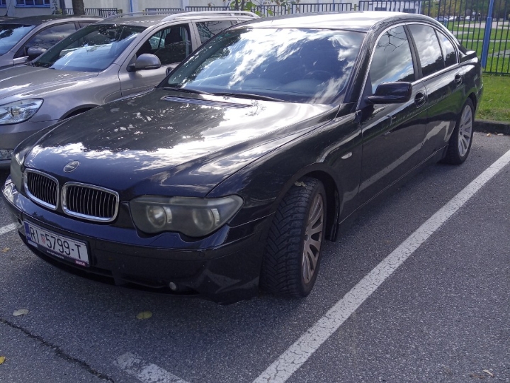 BMW 735