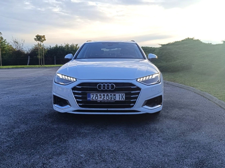 Audi A4 Avant 35 TDI Advanced +