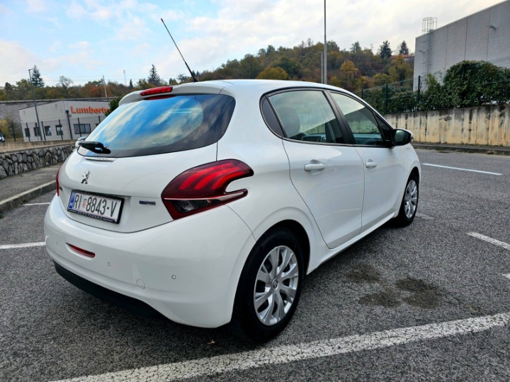 Peugeot 208 1.2 PureTech