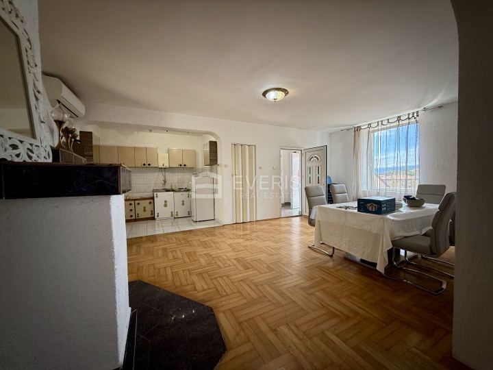 Rijeka, Rastočine, kuća u nizu, 174 m2