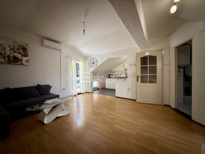 Rijeka, Rastočine, kuća u nizu, 174 m2