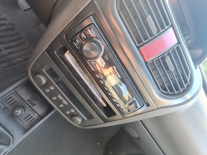 Opel Corsa 1.2, 59 kW 2006. god.