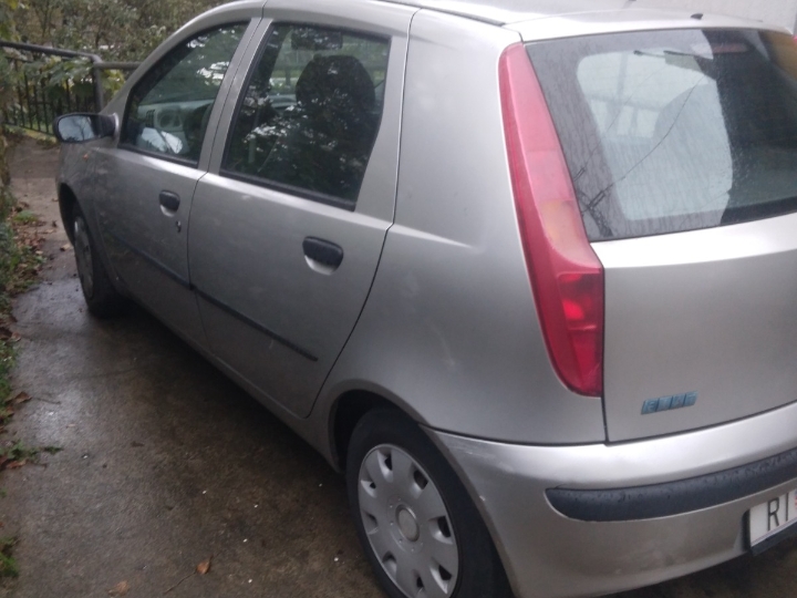 Fiat punto 1.2 SX, 2001 god.