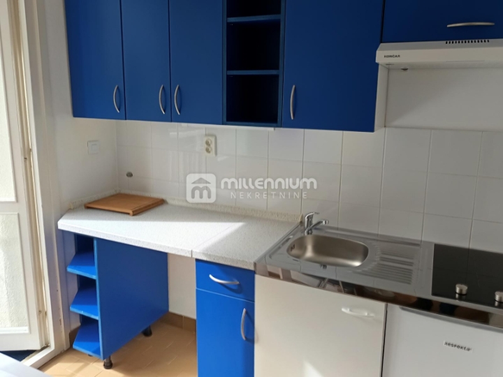 Rijeka, Kozala, 24.52m2, 1-sobni stan s lođom