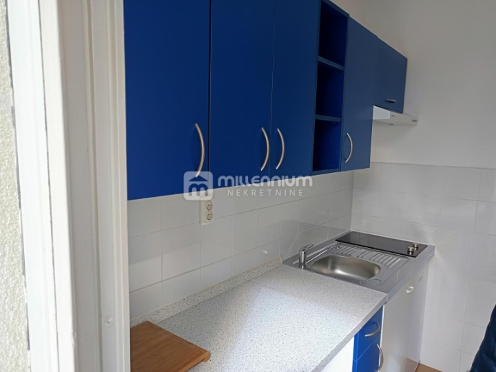 Rijeka, Kozala, 24.52m2, 1-sobni stan s lođom