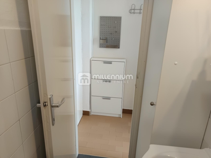 Rijeka, Kozala, 24.52m2, 1-sobni stan s lođom