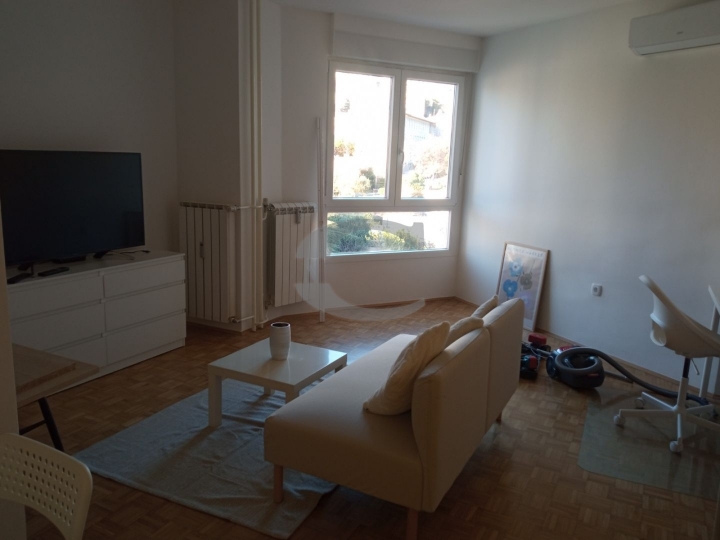 Rijeka, Podmurvice, garsonijera, 33 m2