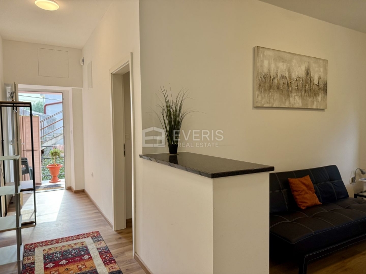 Rijeka, centar, kuća 100 m2, garaža