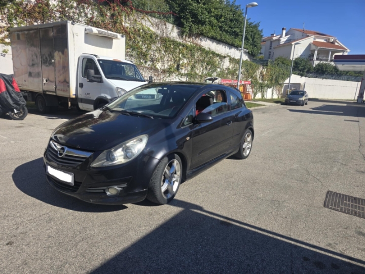 Opel corsa GSi 1.7