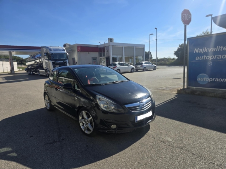 Opel corsa GSi 1.7