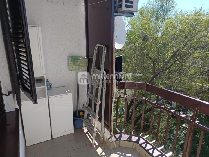 Rijeka, Drenova, 40m2, 1S+DB s lođom
