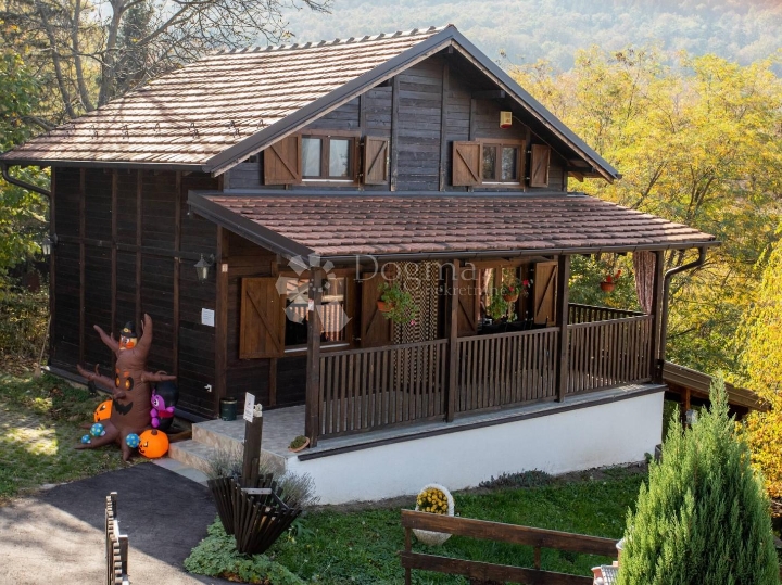 Moderna drvena kuća Rustic Cottage