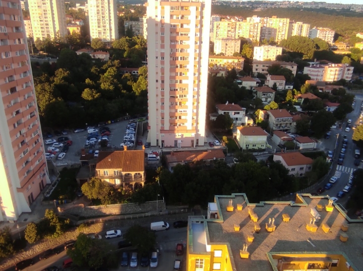 Tražim cimera/cinericu