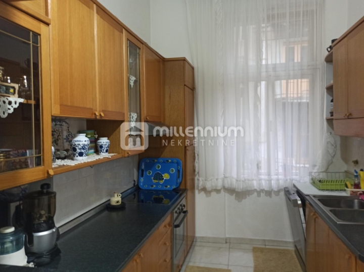 Rijeka, Centar, 134.67m2, 3S+DB, 2 balkona